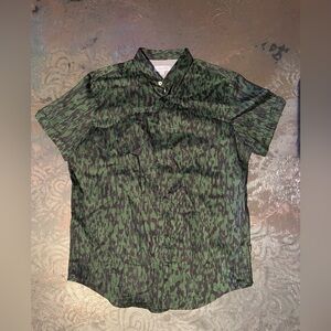 Calvin Klein Black and Green Patterned Short Sleeve Shirt